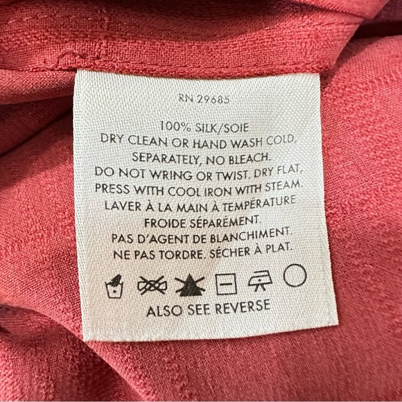 Pendleton Shirt Men's Medium Red 100% Silk Button Up Geometric Beach Casual - Picture 4 of 4